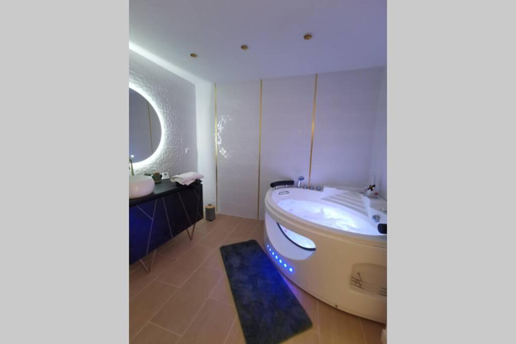 Nid D'Amour Baignoire/Jacuzzi Nice Exterior photo